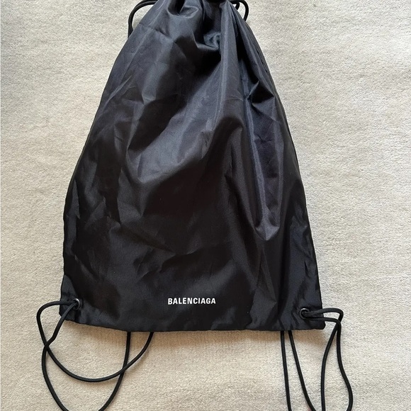 Balenciaga drawstring bag - Picture 3 of 3